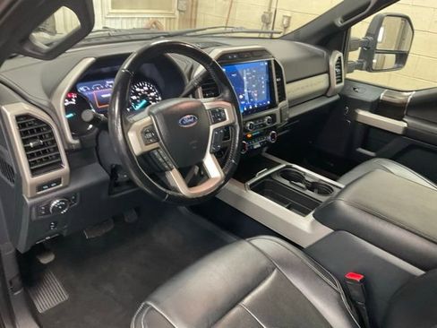 Used 2022 Ford F350 Lariat image 8
