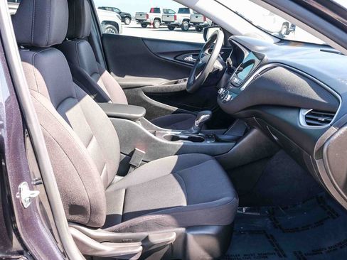 Used 2022 Chevrolet Malibu LS FWD image 18
