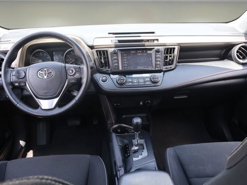 Certified 2018 Toyota RAV4 XLE FWD image 16