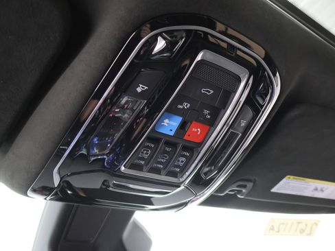 Used 2022 Jeep Grand Wagoneer Series II AWD/4WD image 54