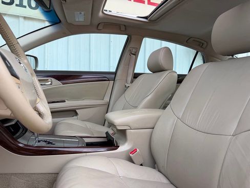 Used 2008 Toyota Avalon XLS image 12