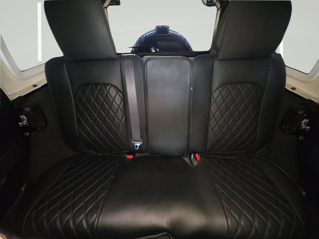 Used 2025 Jeep Wrangler Unlimited Sport AWD/4WD image 26