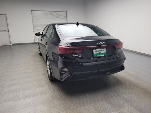 Used 2023 Kia Forte LX FWD image 6