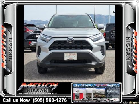 Used 2022 Toyota RAV4 XLE FWD image 2