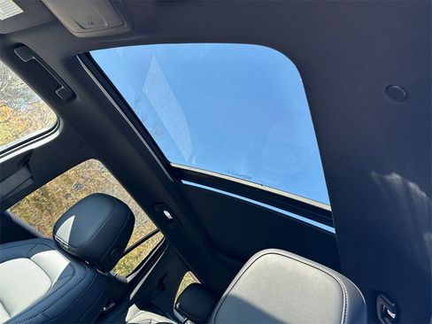 New 2026 GMC Terrain Elevation w/ Elevation Premium Package image 31