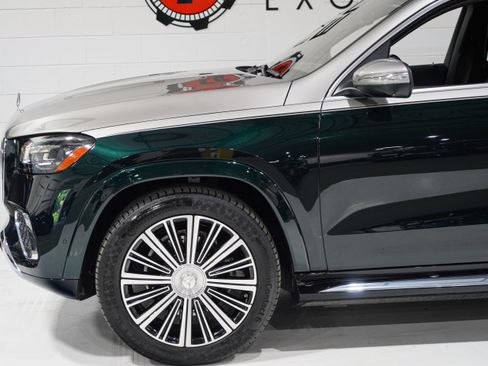 Used 2024 Mercedes-Benz Maybach GLS 600 4MATIC image 37