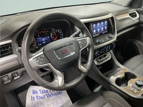 Used 2023 GMC Acadia SLE w/ Driver Convenience Package image 15