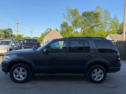 Used 2010 Ford Explorer XLT RWD image 5