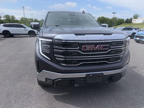 Used 2025 GMC Sierra 1500 SLT w/ SLT Premium Package AWD/4WD image 4