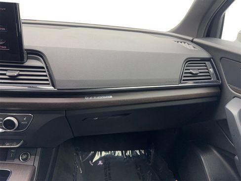 Used 2023 Audi Q5 2.0T Premium w/ Convenience Package image 59