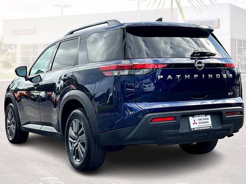 Used 2024 Nissan Pathfinder SV image 35