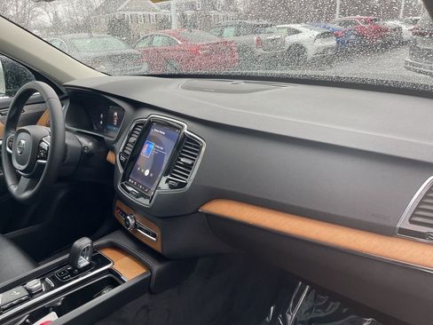 Used 2023 Volvo XC90 B6 Plus w/ Protection Package Premier image 13