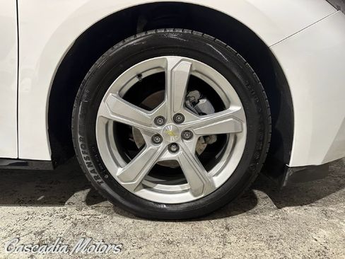 Used 2018 Chevrolet Volt LT FWD image 31