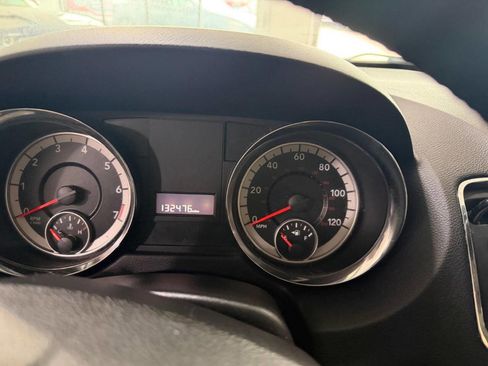 Used 2015 Dodge Grand Caravan SXT w/ UConnect Hands-Free Group image 23