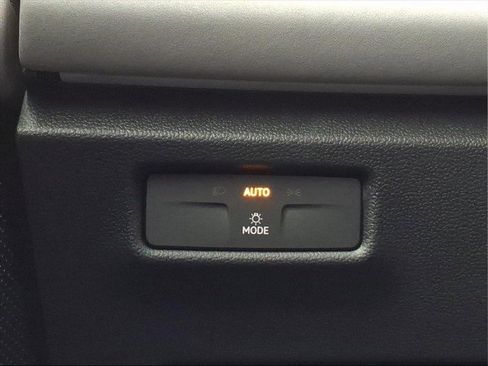 New 2026 Volkswagen Tiguan SE R-Line image 24