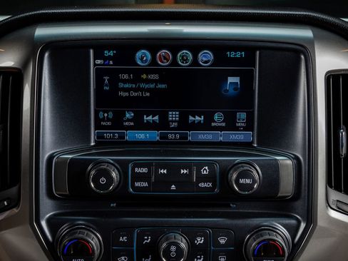 Used 2018 Chevrolet Silverado 1500 LT w/ All Star Edition image 24