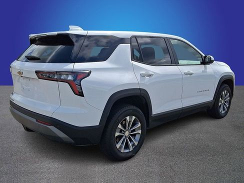 Used 2025 Chevrolet Equinox LT AWD/4WD image 4