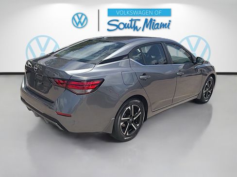 Used 2025 Nissan Sentra SV FWD image 7