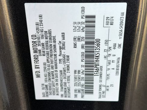 Used 2019 Ford Mustang Coupe image 26