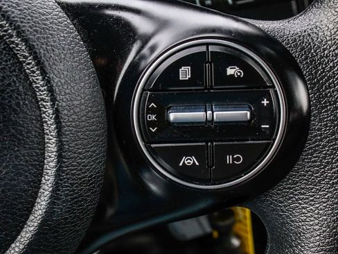 Used 2023 Kia Soul LX w/ LX Technology Package image 28