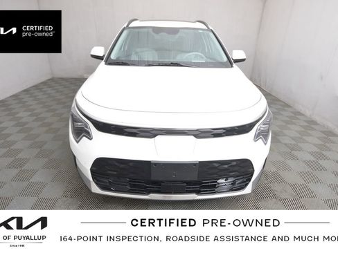 Certified 2023 Kia Niro Wave w/ Wave Preserve Package image 3