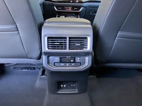 New 2026 Volkswagen Atlas SE AWD/4WD image 36