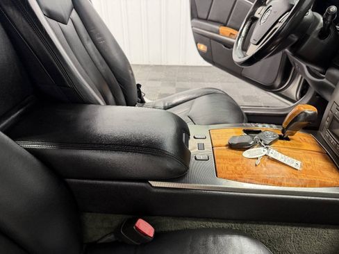 Used 2004 Cadillac XLR RWD image 16
