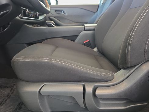 Used 2023 Nissan Rogue S FWD image 27