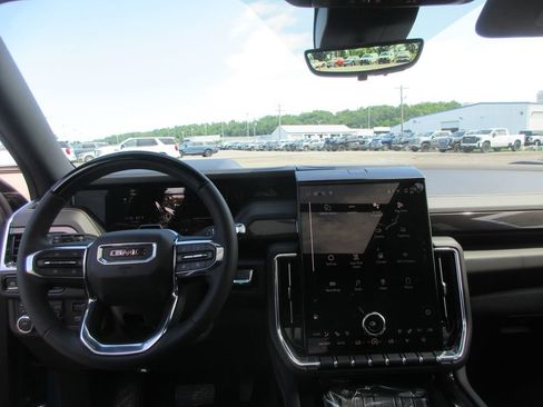 New 2026 GMC Yukon Elevation w/ Elevation Premium Package AWD/4WD image 16