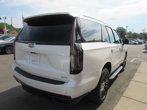 Used 2021 Cadillac Escalade Sport AWD/4WD image 5