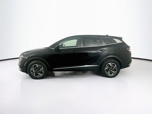 Used 2025 Kia Sportage LX AWD/4WD image 4