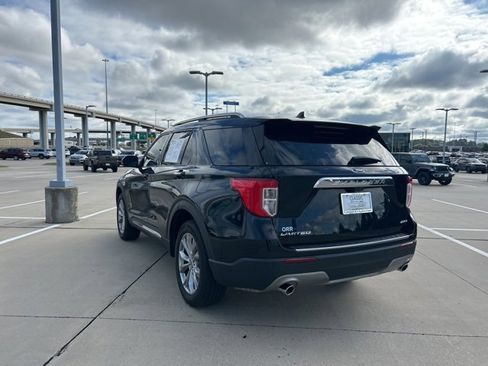 Used 2023 Ford Explorer Limited w/ Equipment Group 301A image 6