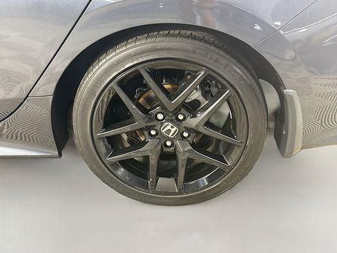 Used 2023 Honda Civic Sport image 37