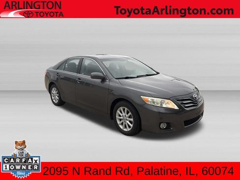 Used 2010 Toyota Camry XLE FWD image 1