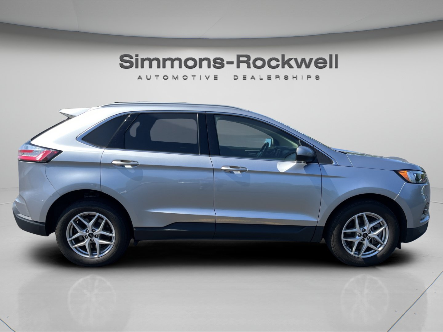 Used 2023 Ford Edge SEL AWD/4WD image 6