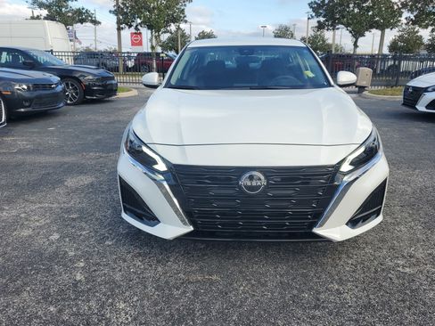 Certified 2023 Nissan Altima 2.5 S image 2