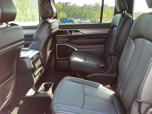 New 2026 Jeep Grand Wagoneer Limited AWD/4WD image 26