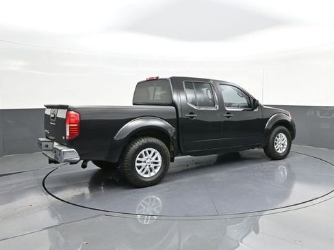 Used 2018 Nissan Frontier SV w/ Value Truck Package image 15