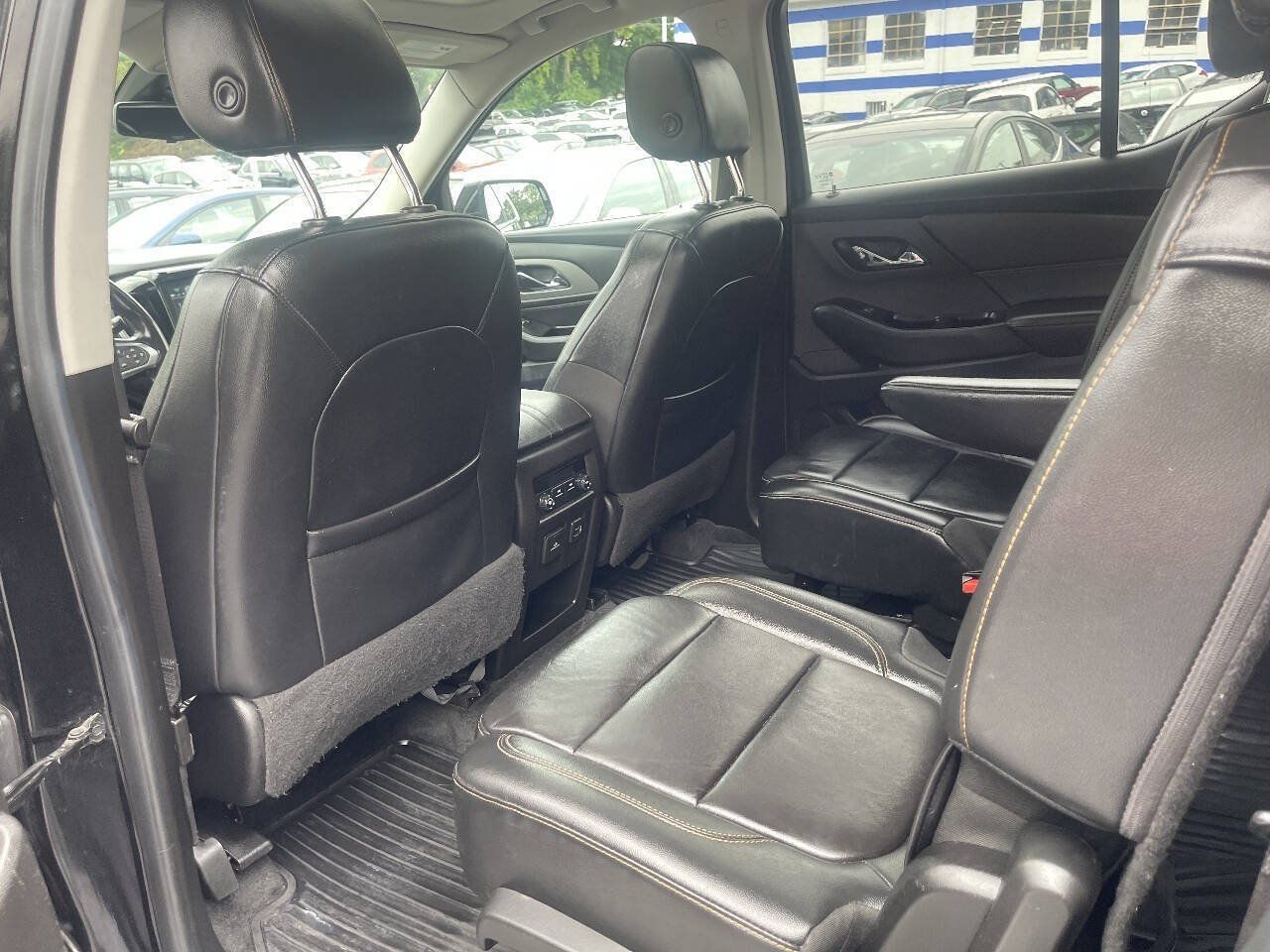 Used 2019 Chevrolet Traverse LT w/ LT Premium Package AWD/4WD image 19