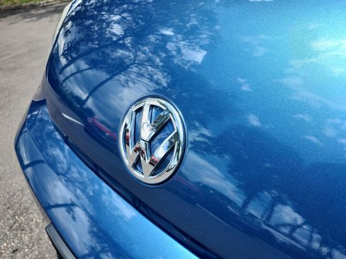 Used 2018 Volkswagen Beetle 2.0T S FWD image 24