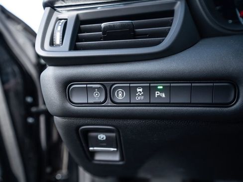 Certified 2025 Acura TLX w/ Technology Package image 28