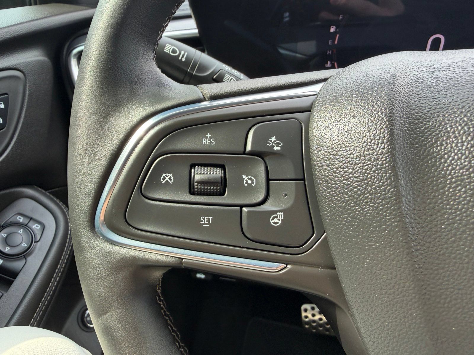 Used 2024 Buick Encore GX Sport Touring w/ Comfort Package FWD image 13