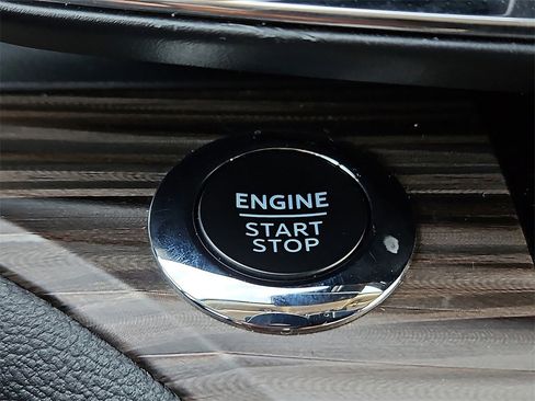 Used 2024 Ford Explorer Limited image 26