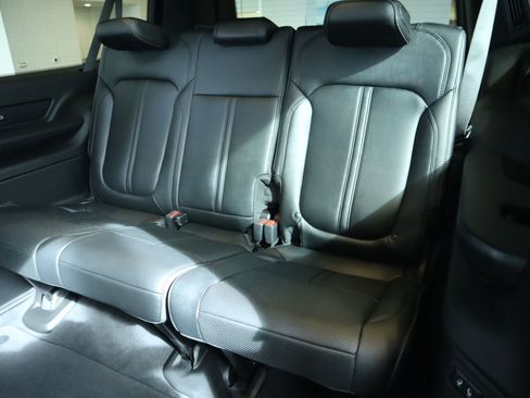 New 2026 Jeep Grand Wagoneer L Limited image 15