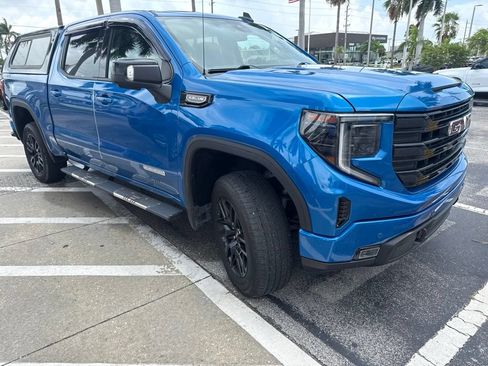 Used 2024 GMC Sierra 1500 Elevation w/ Preferred Package AWD/4WD image 2