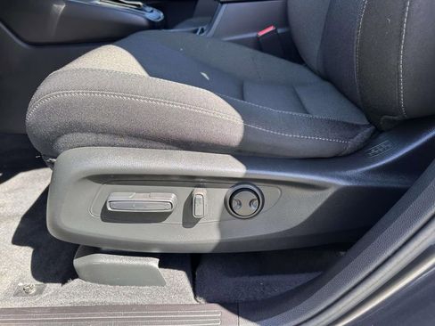Used 2023 Honda CR-V EX image 10