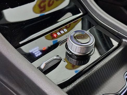 Certified 2025 Jeep Grand Cherokee L Limited w/ Luxury Tech Group II image 27