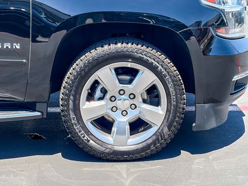 Used 2018 Chevrolet Suburban Premier RWD image 9
