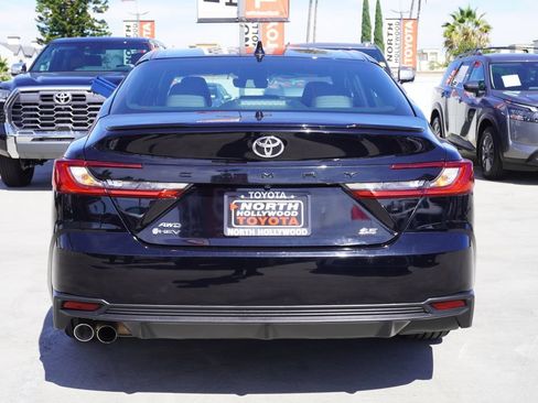 Used 2025 Toyota Camry SE w/ Convenience Package AWD/4WD image 6
