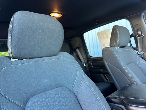 Used 2025 RAM 1500 Warlock AWD/4WD image 17